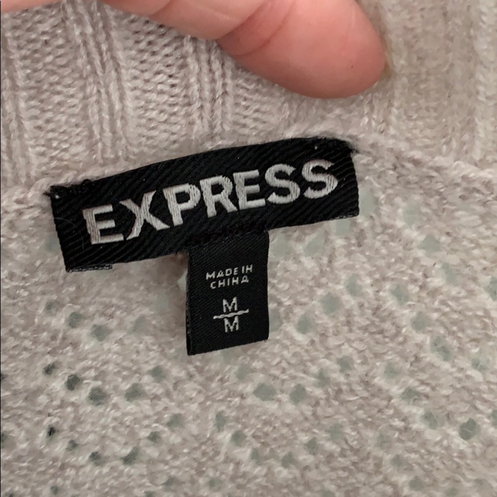 Sweater - Picture 4 of 4